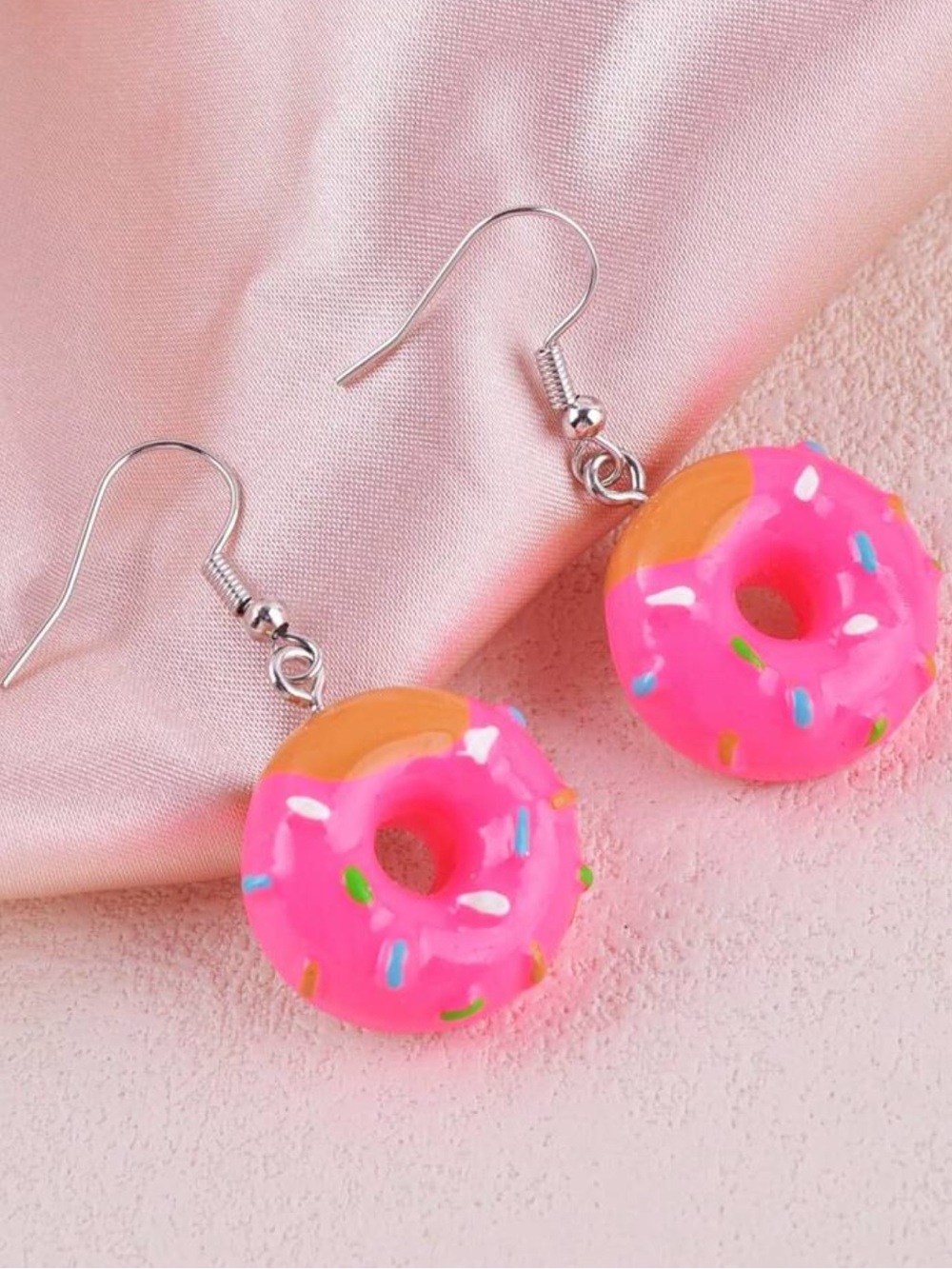 Pink Sprinkle Donut Novelty Drop Earrings NEW 🏷️